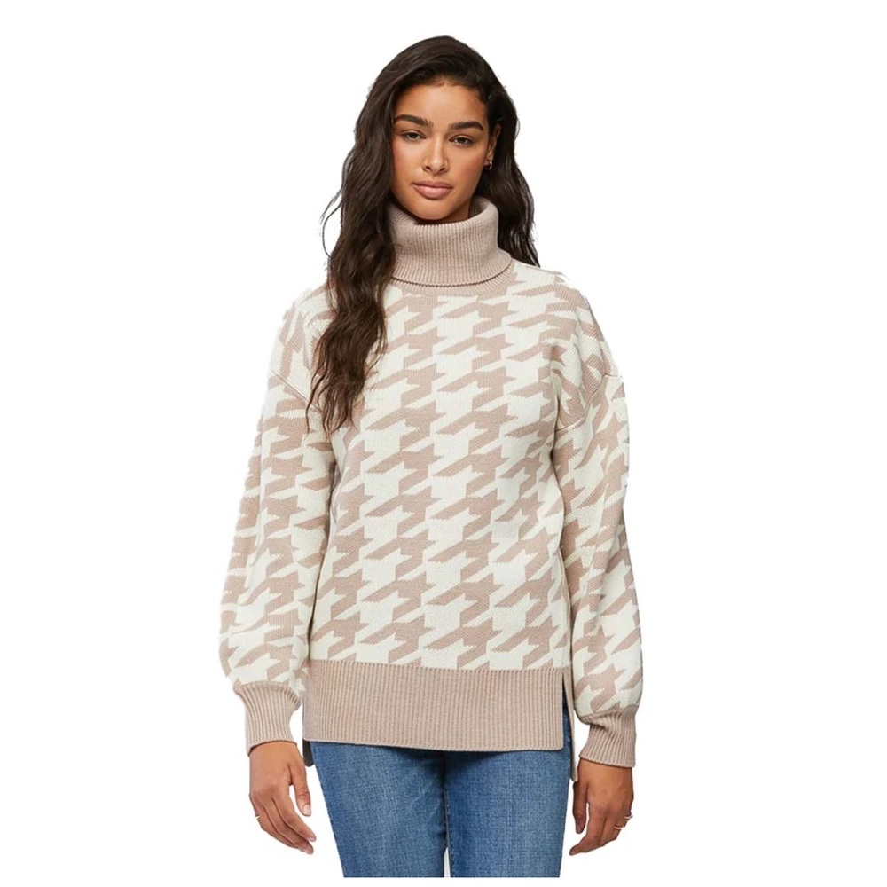 Soia & Kyo Cream and Tan Houndstooth Turtleneck Sweater